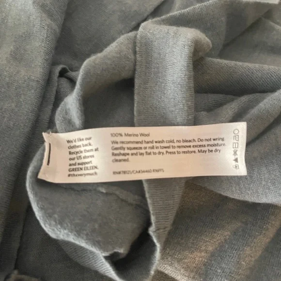 Eileen Fisher Merino Wool Sweater with Short Sleeves Large - Picture 4 of 4